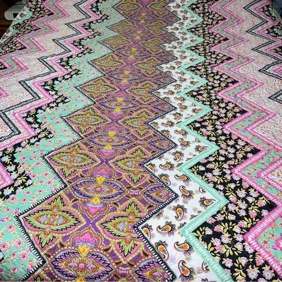 Colorful Zigzag Floral Cotton Quilt - Pink Mint Purple Queen size.